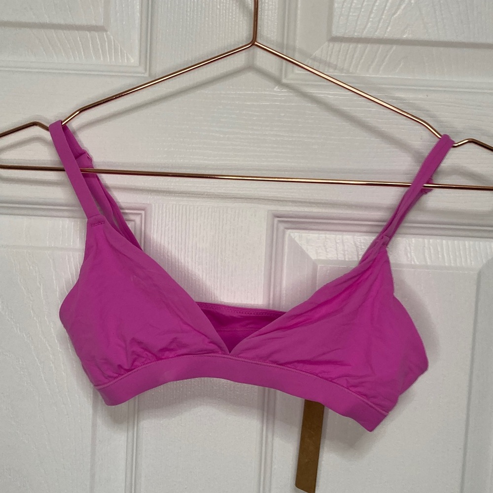 SKIMS Neon Orchid Fits‎ Everybody Triangle Bralette S